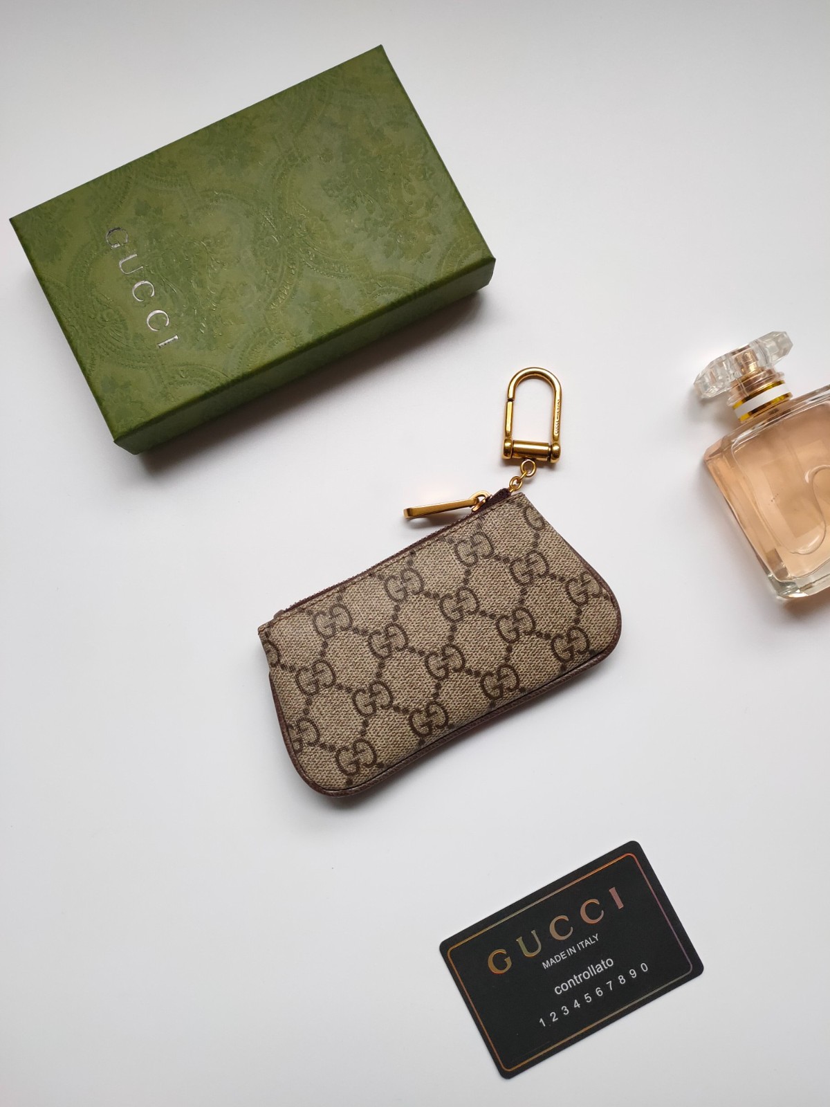 066 006#306-Wallets-01-2023SS
