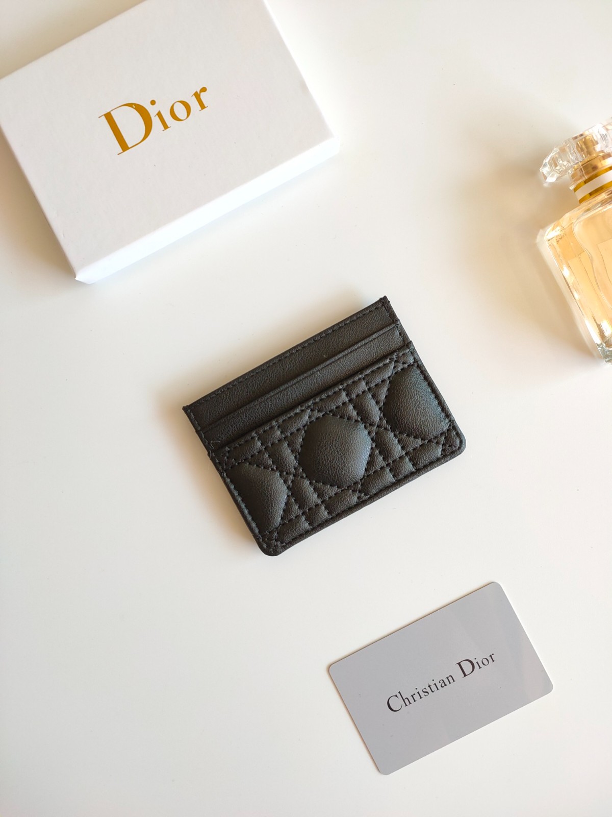 065 005#306-Wallets-01-2023SS