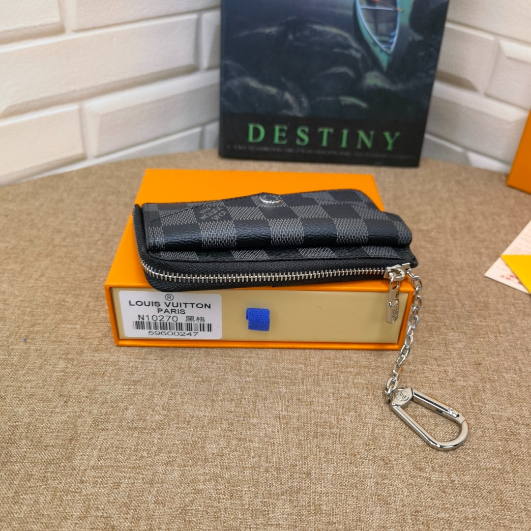 064 004#306-Wallets-01-2023SS