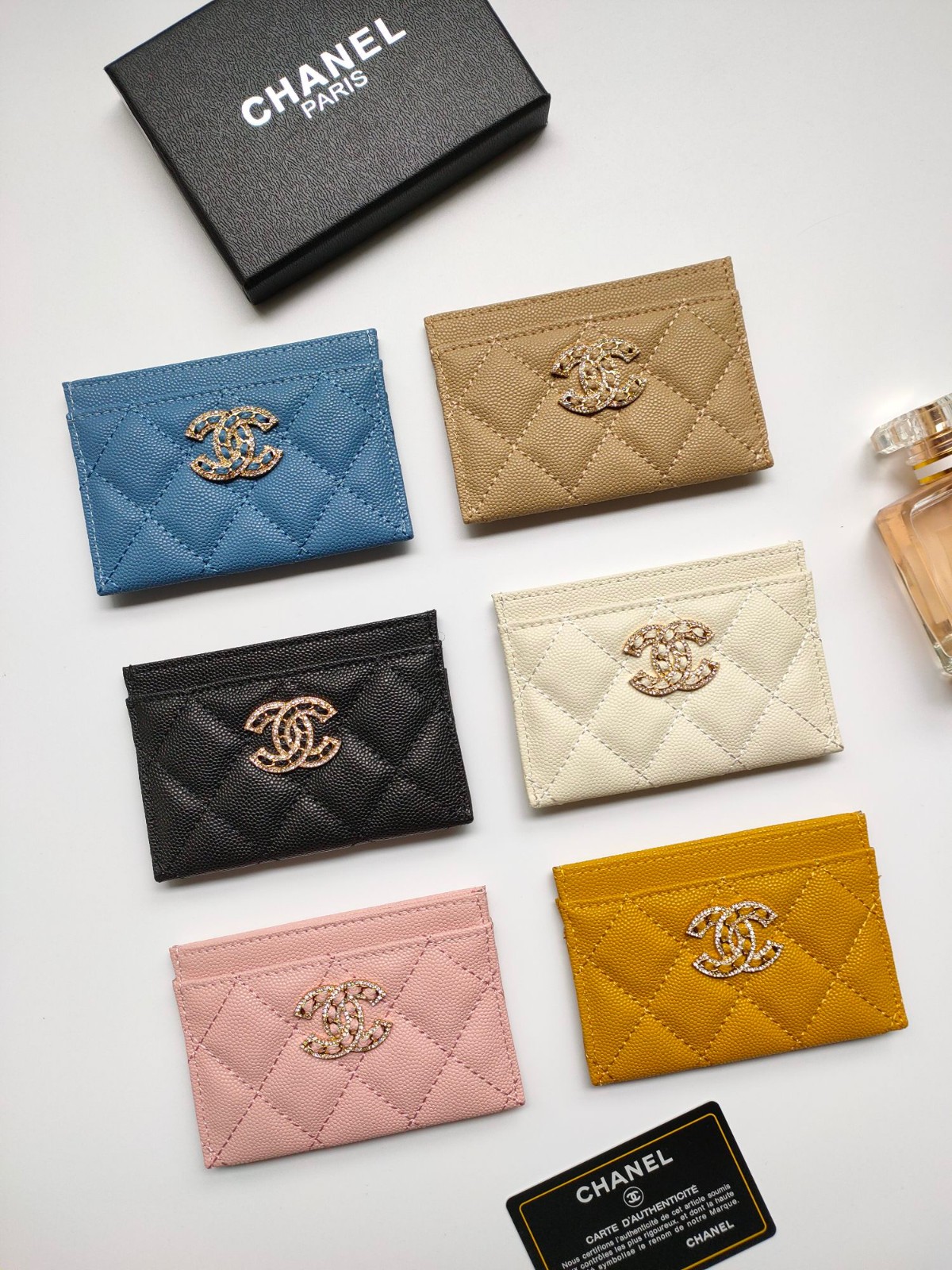 062 002#306-Wallets-01-2023SS