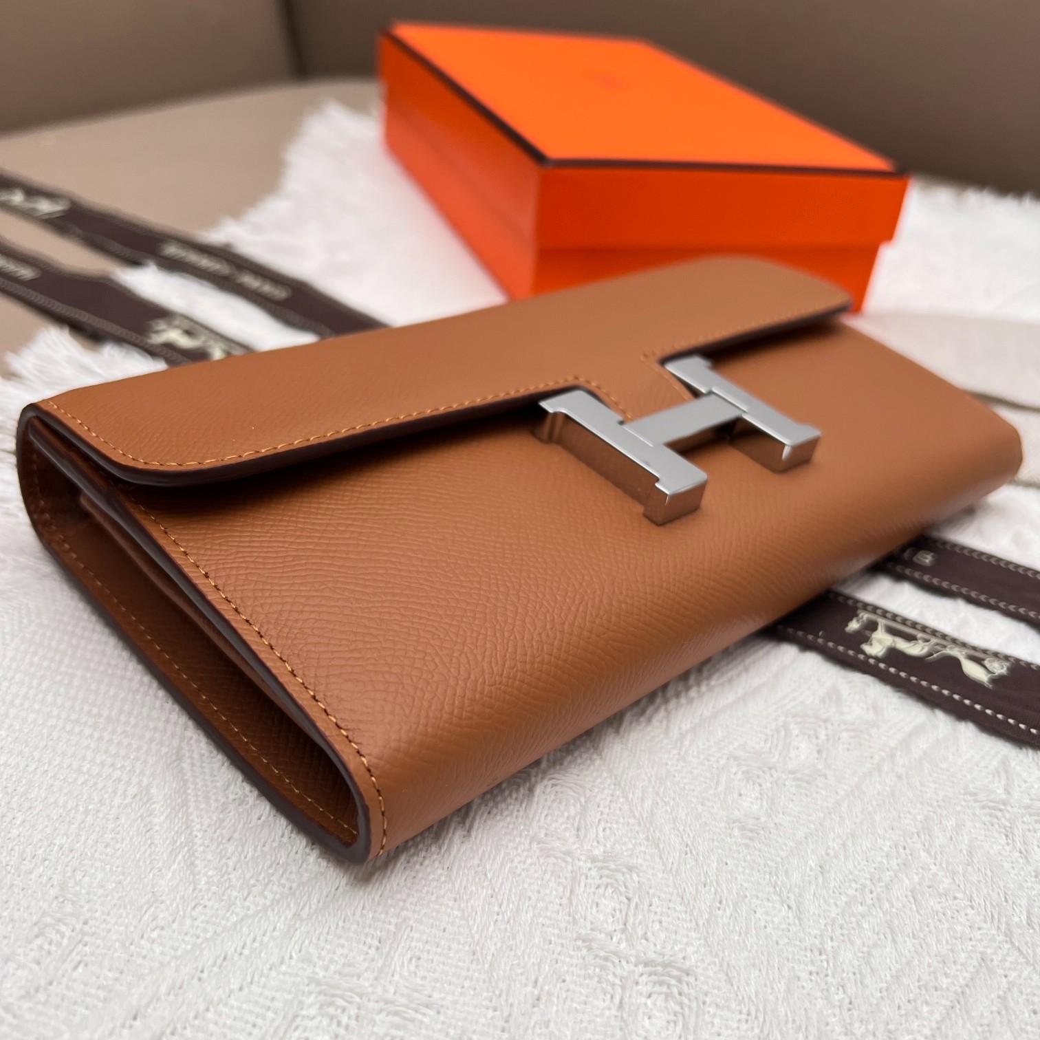 058 057#306-Wallets-02-2023SS