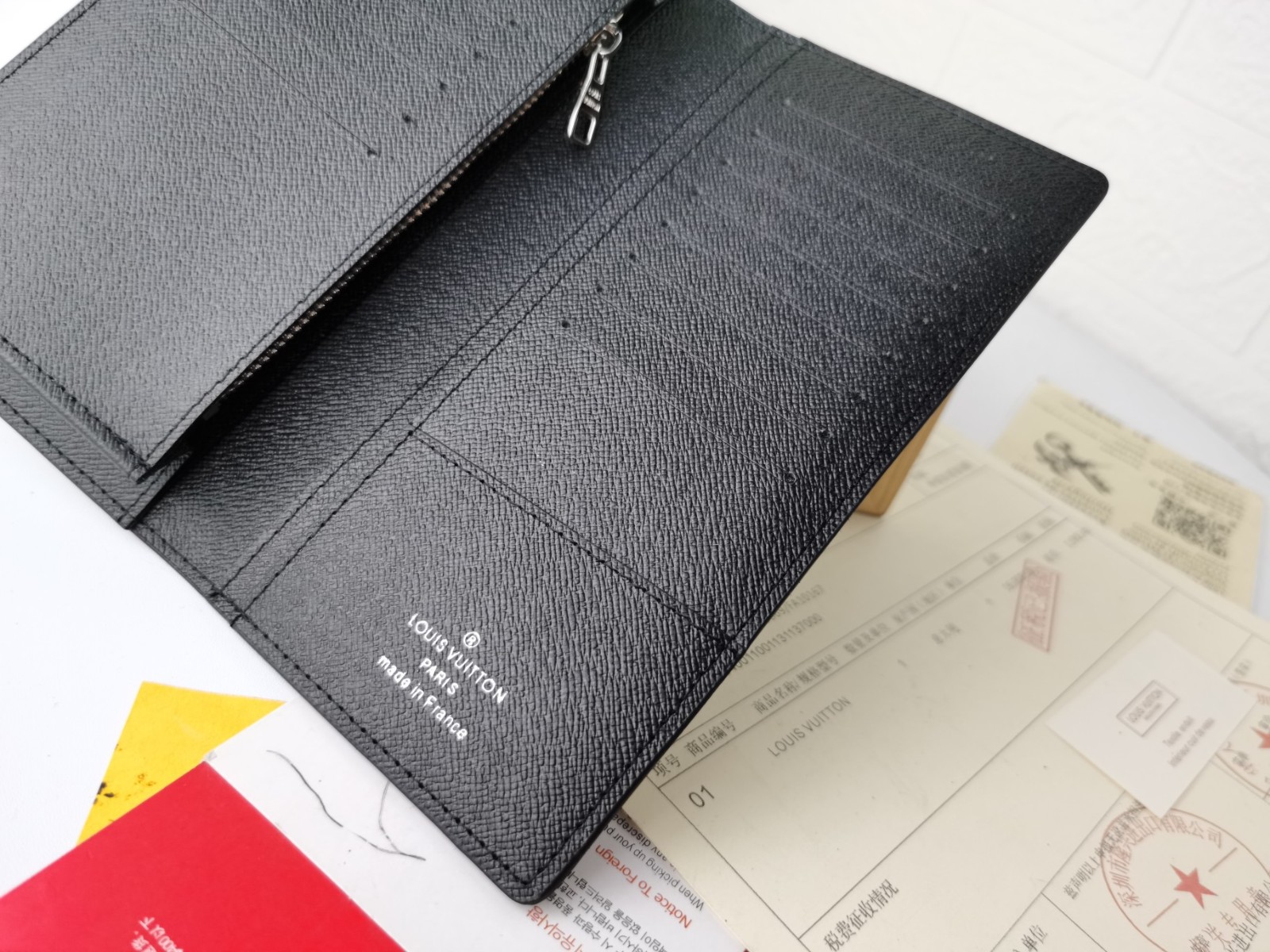 057 056#306-Wallets-02-2023SS