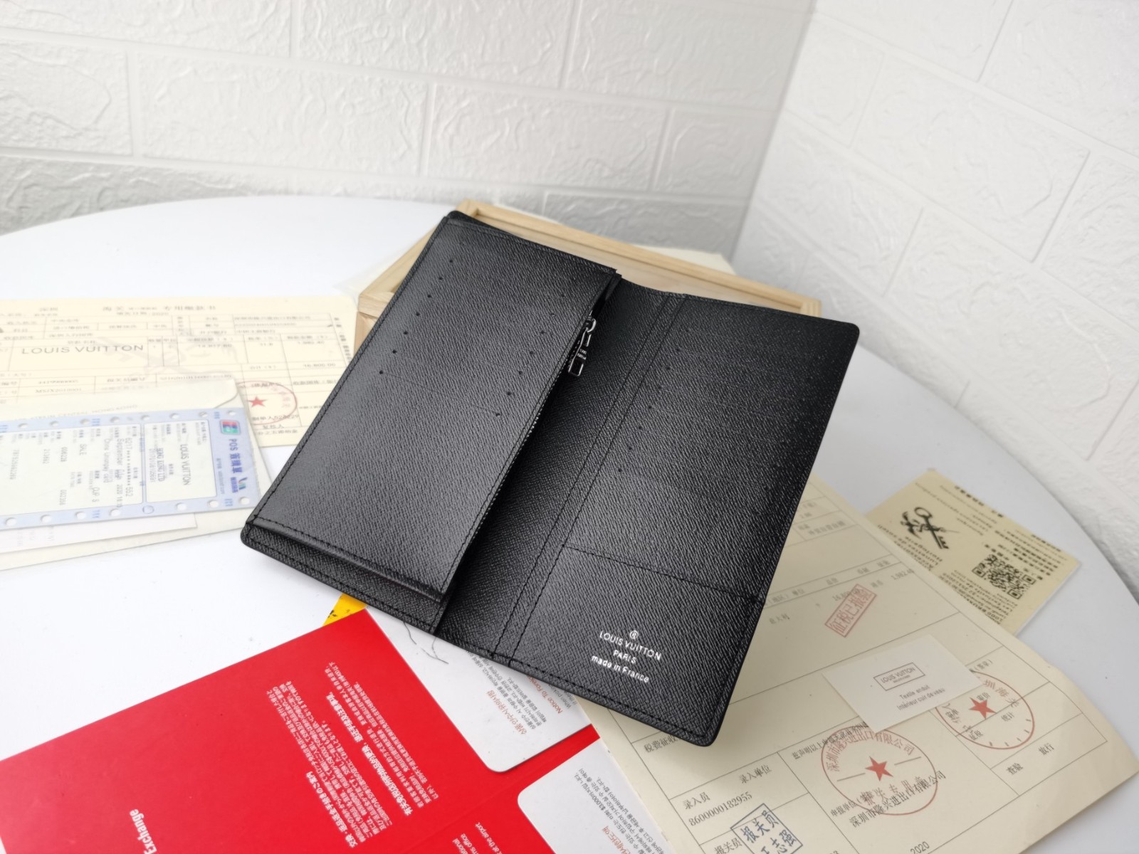057 056#306-Wallets-02-2023SS
