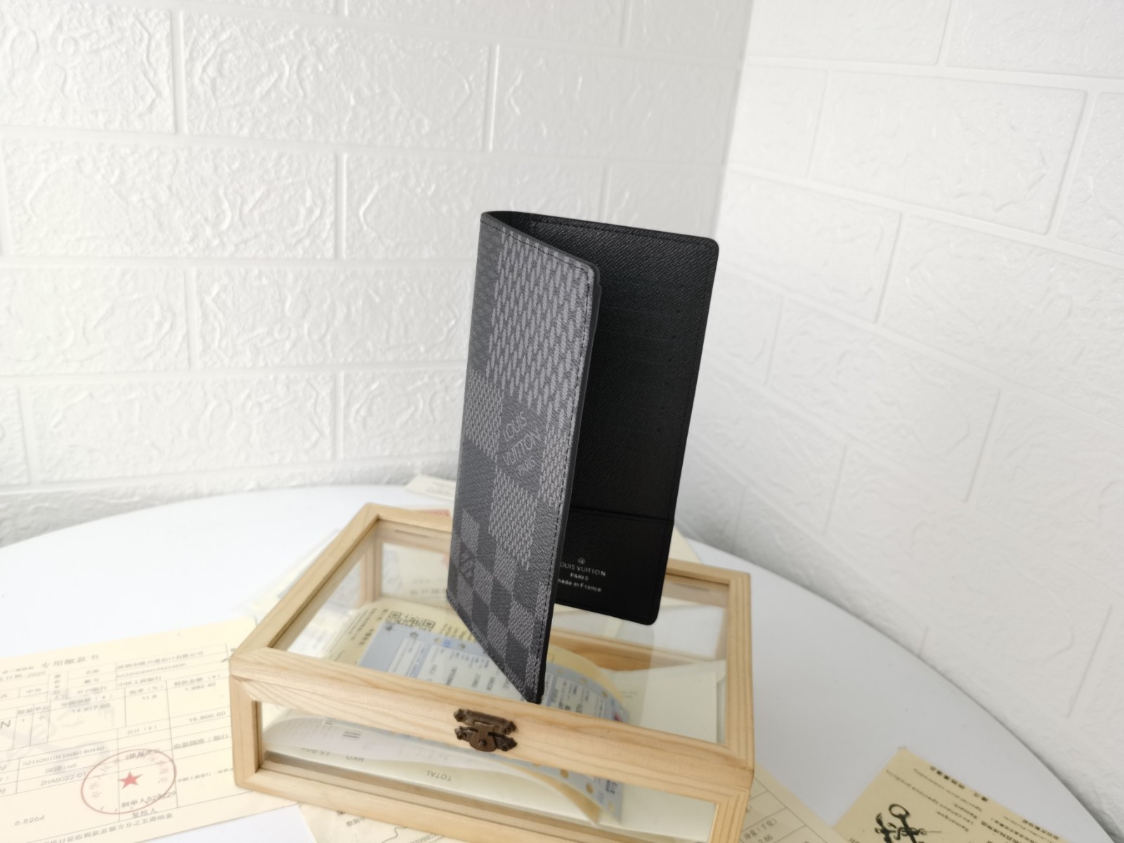 057 056#306-Wallets-02-2023SS