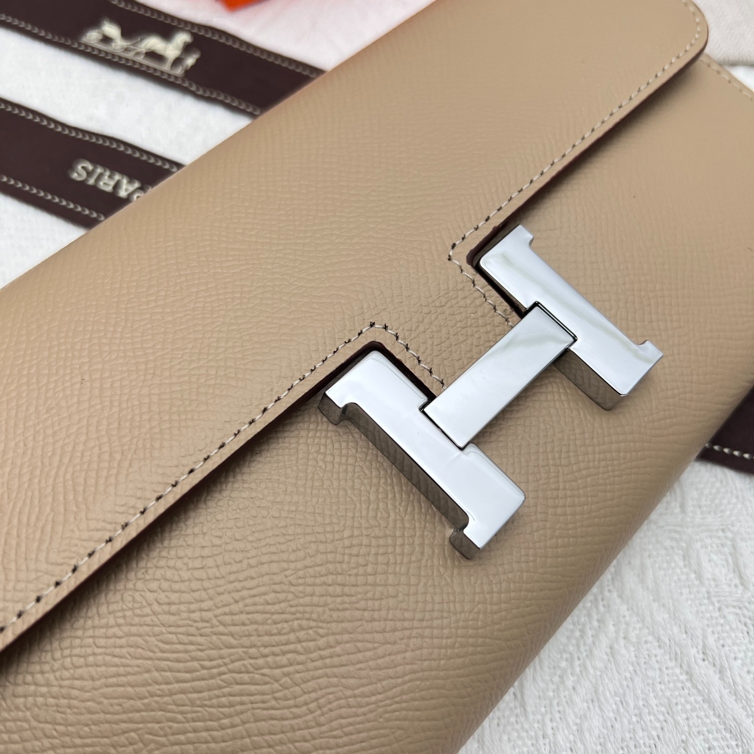 054 053#306-Wallets-02-2023SS