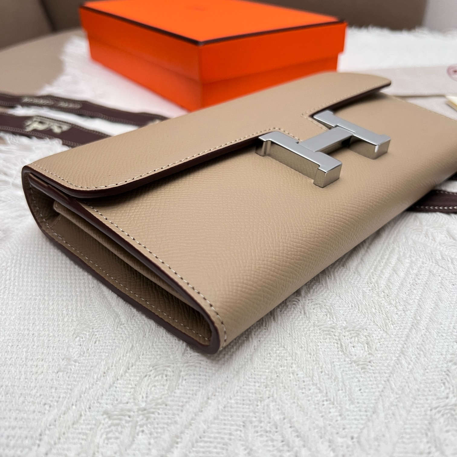 054 053#306-Wallets-02-2023SS