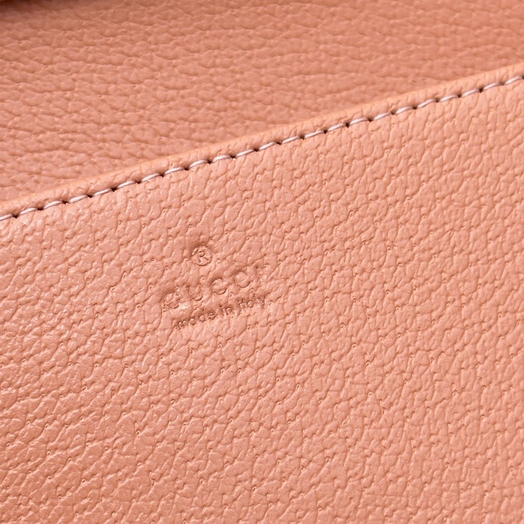 052 051#306-Wallets-02-2023SS
