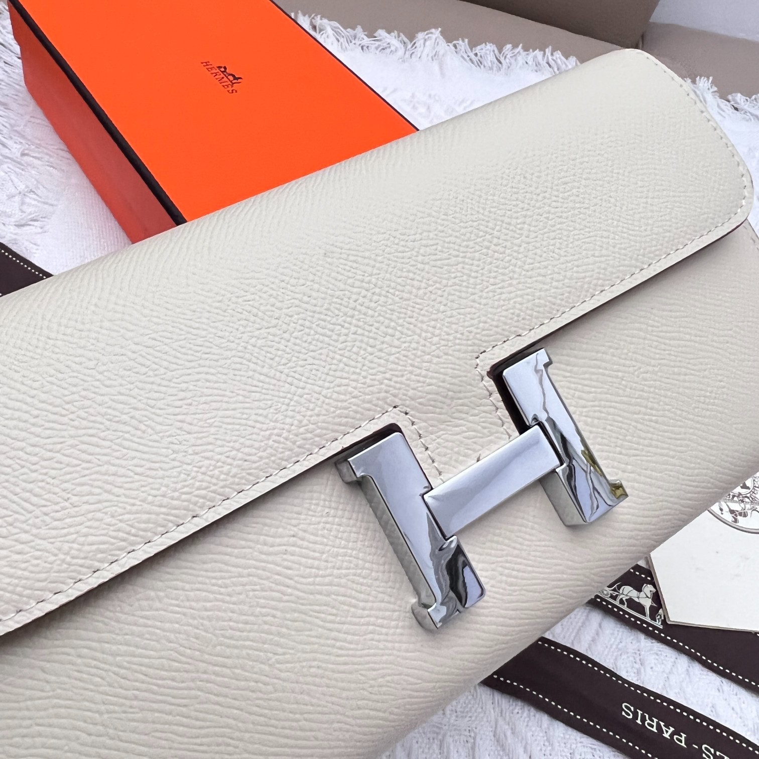 051 050#306-Wallets-02-2023SS