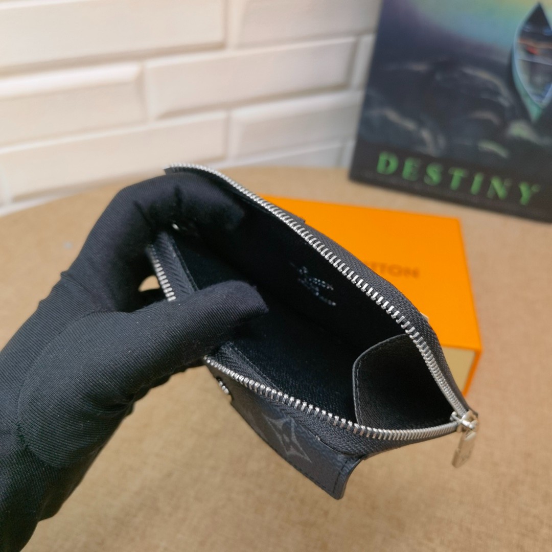 049 048#306-Wallets-02-2023SS