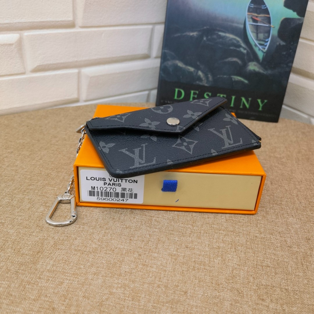 049 048#306-Wallets-02-2023SS
