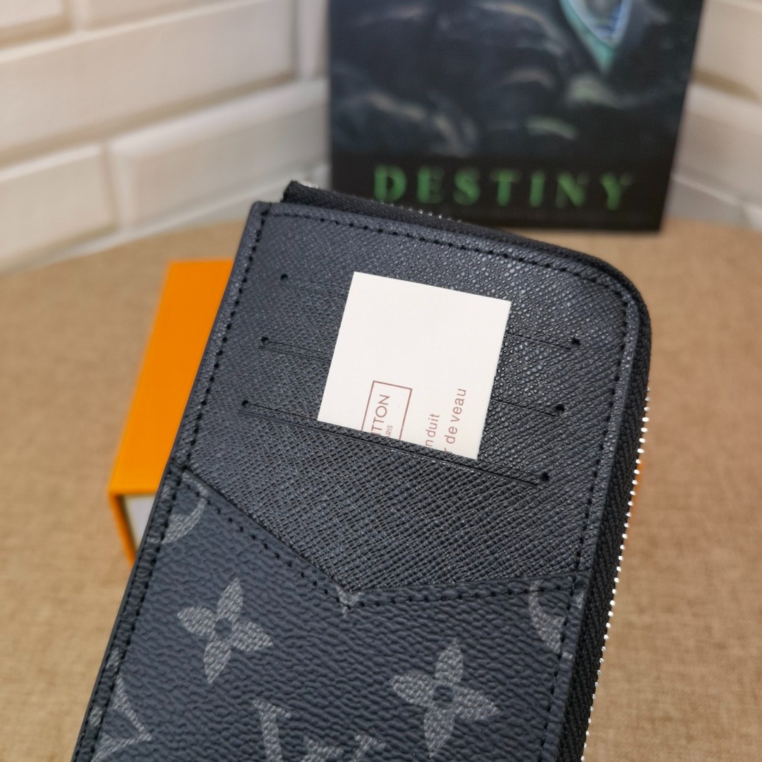 049 048#306-Wallets-02-2023SS