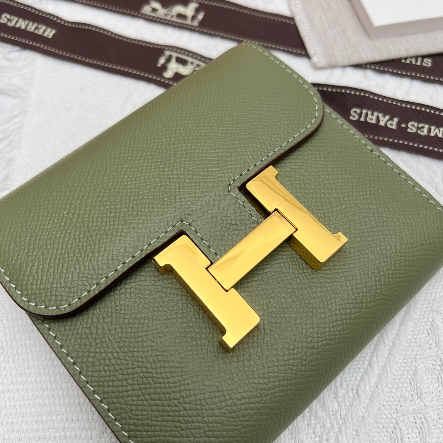 048 047#306-Wallets-02-2023SS