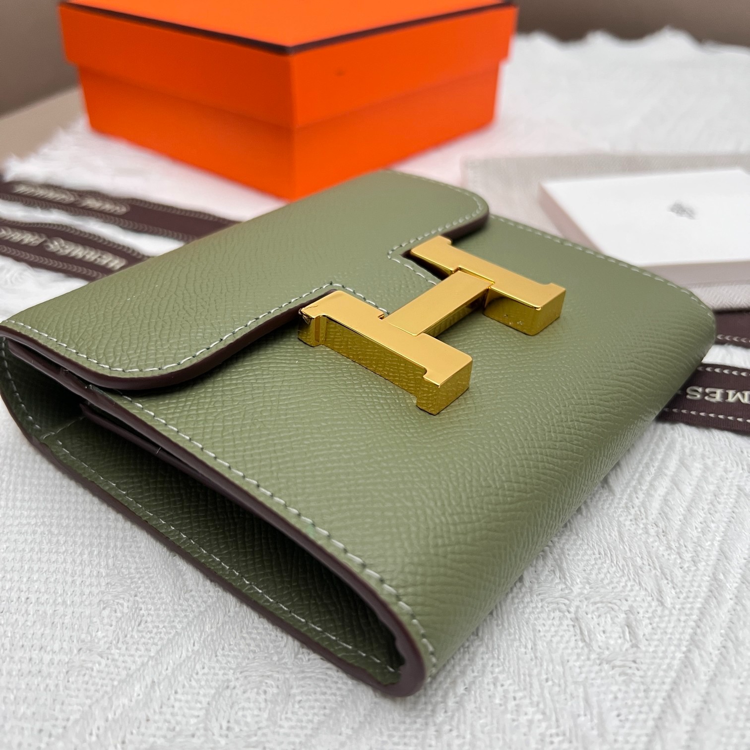 048 047#306-Wallets-02-2023SS
