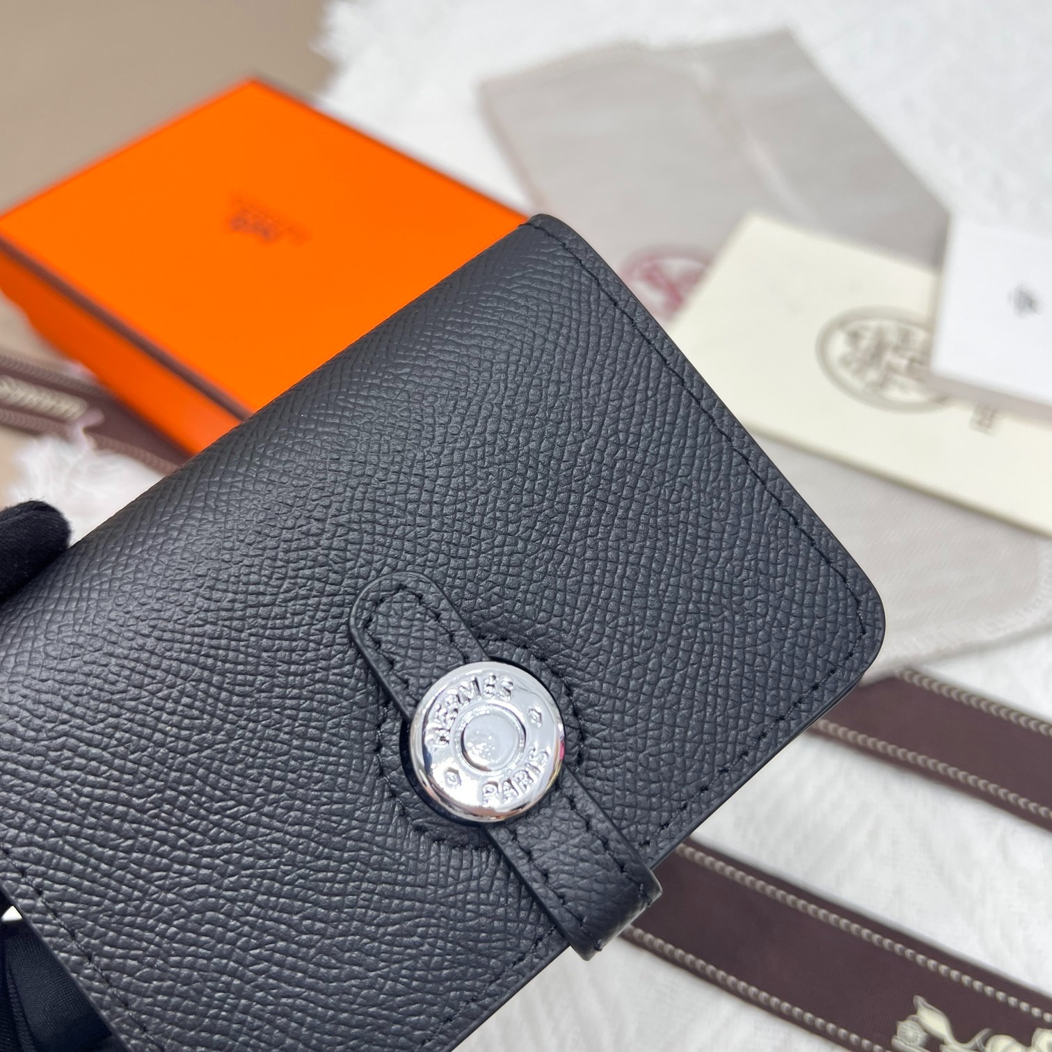 044 043#306-Wallets-02-2023SS