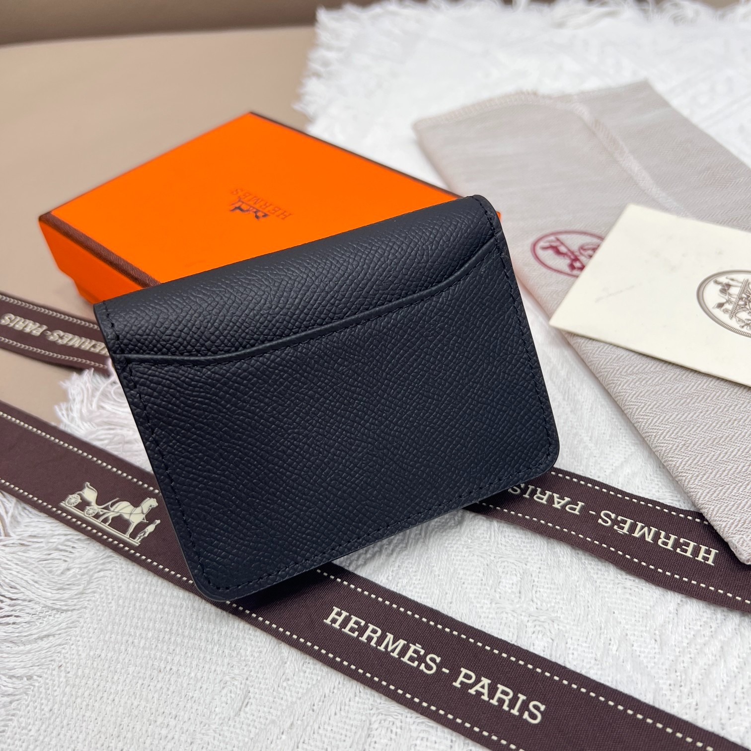 044 043#306-Wallets-02-2023SS