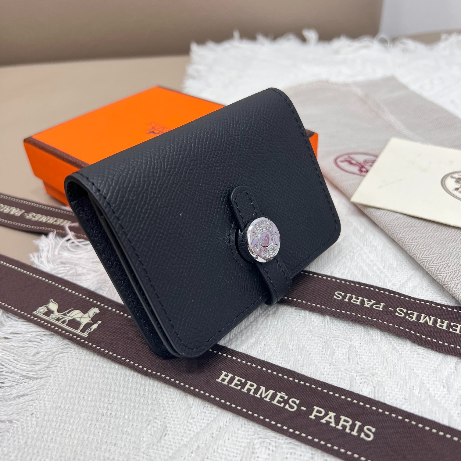 044 043#306-Wallets-02-2023SS