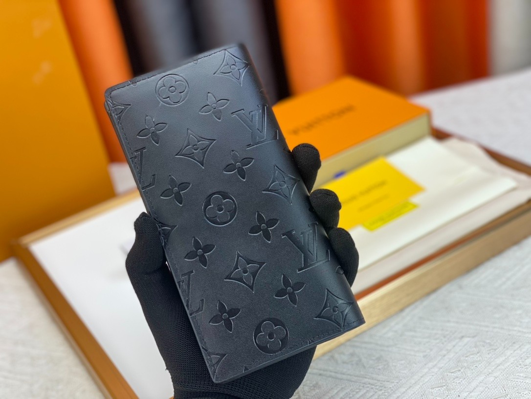 043 042#306-Wallets-02-2023SS