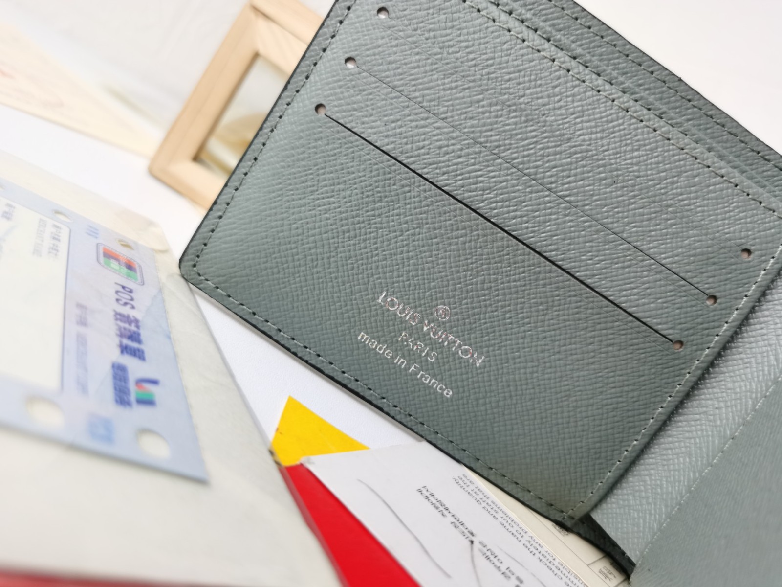 042 041#306-Wallets-02-2023SS