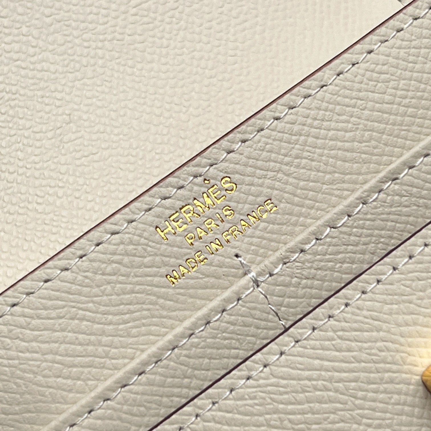 041 040#306-Wallets-02-2023SS
