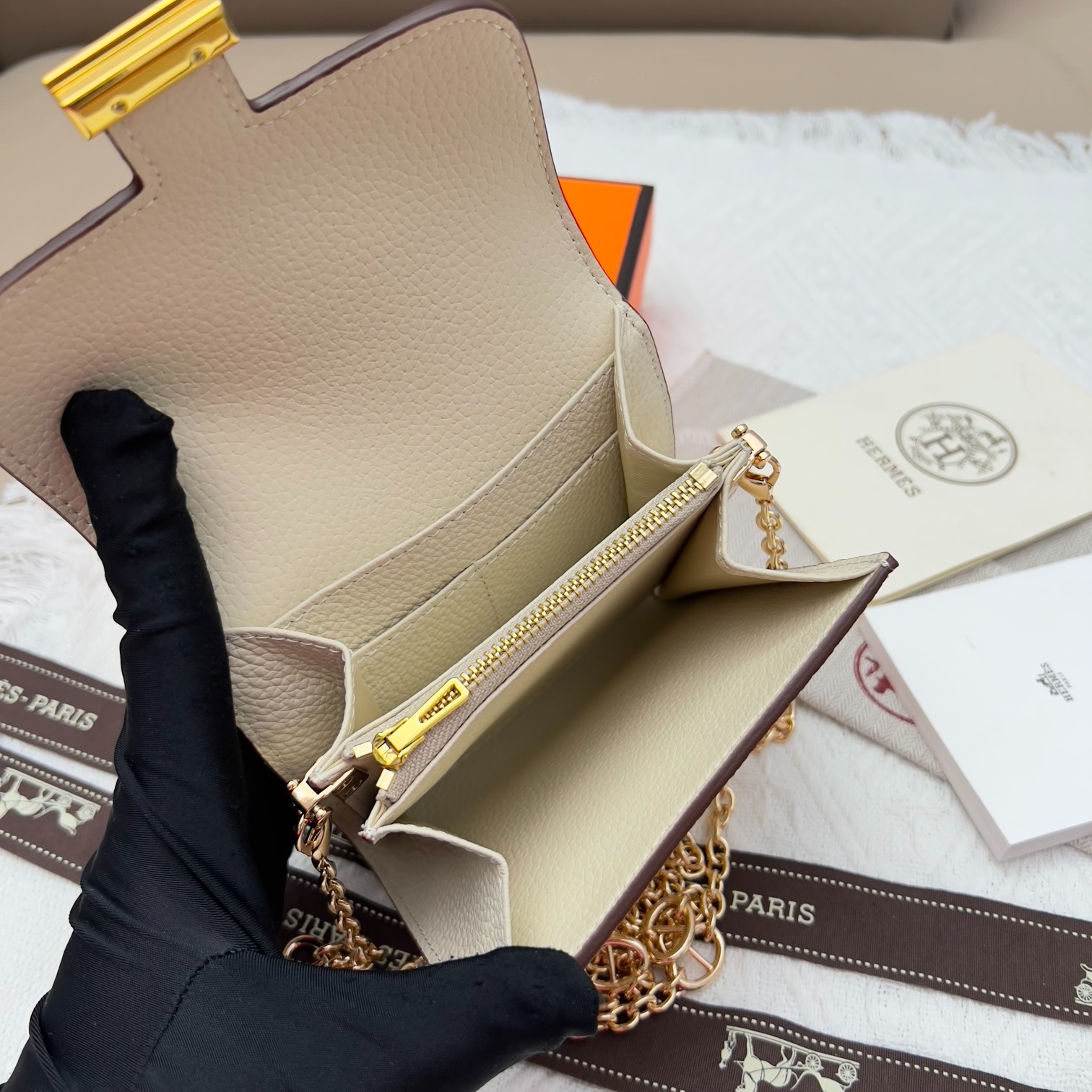 040 039#306-Wallets-02-2023SS