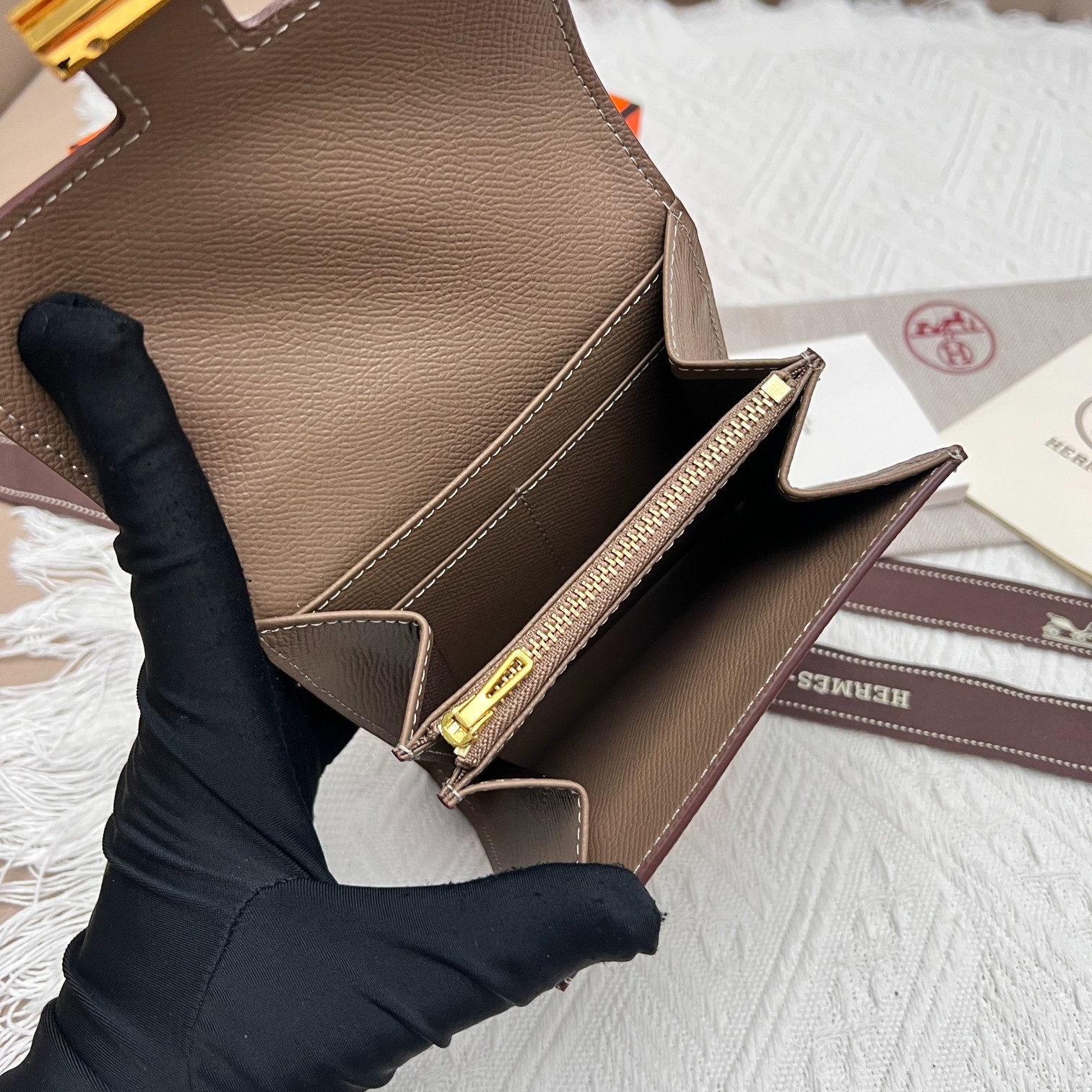 039 038#306-Wallets-02-2023SS