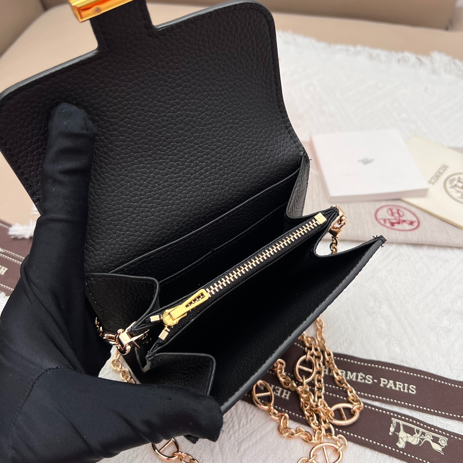 031 030#306-Wallets-02-2023SS