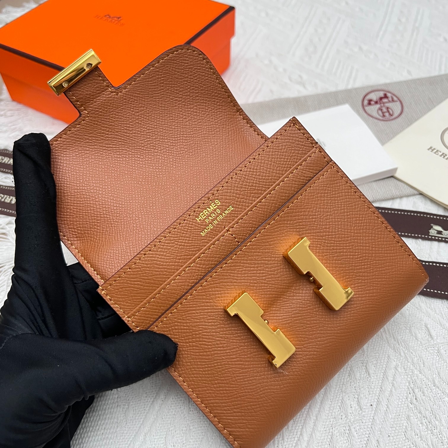 030 029#306-Wallets-02-2023SS