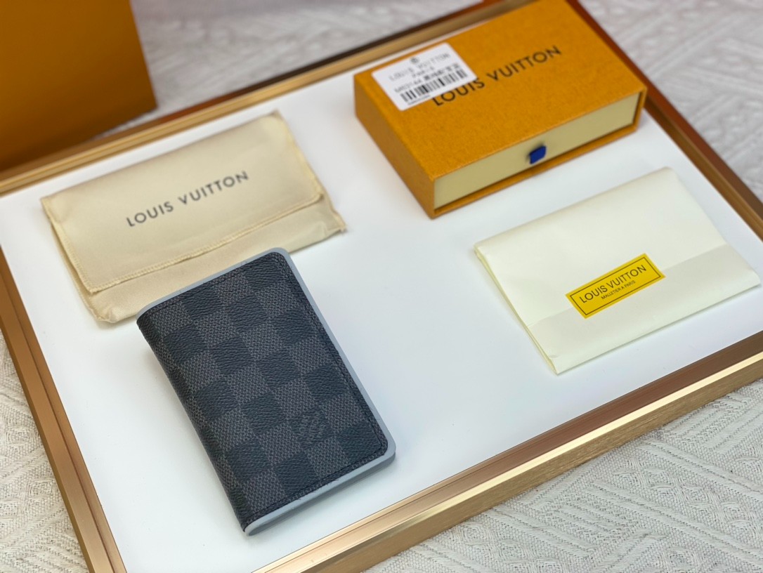 028 027#306-Wallets-02-2023SS