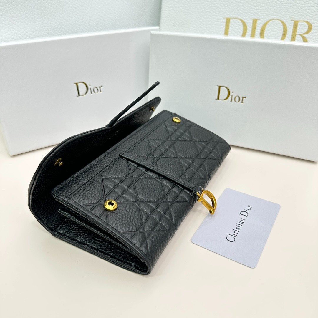 022 021#306-Wallets-02-2023SS