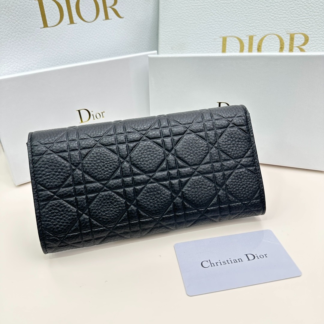 022 021#306-Wallets-02-2023SS