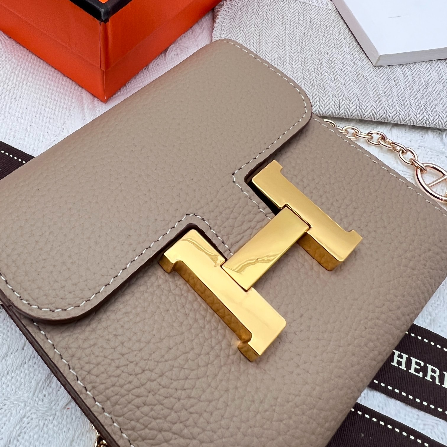 012 011#306-Wallets-02-2023SS