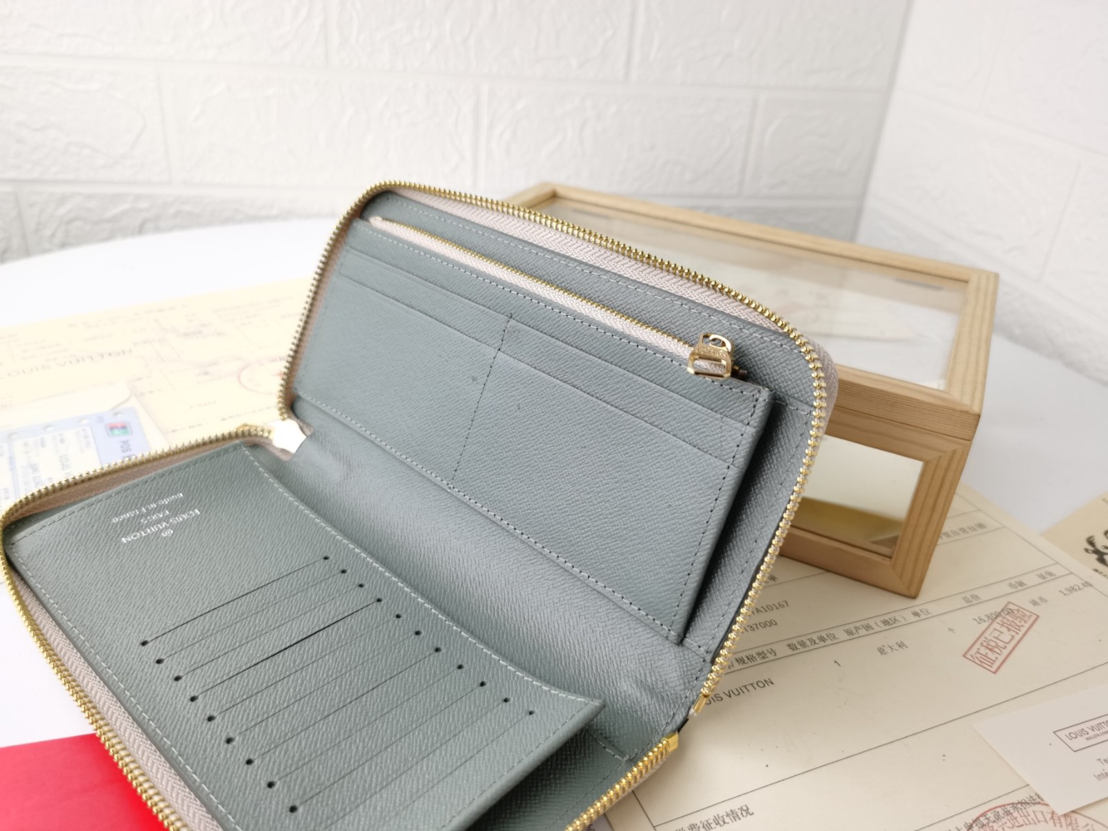 003 002#306-Wallets-02-2023SS