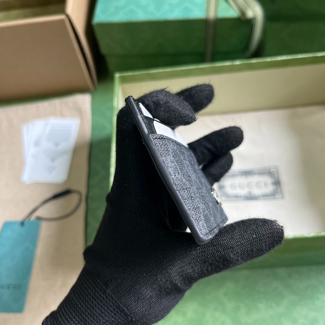 019 14123067 (11x 7cm)