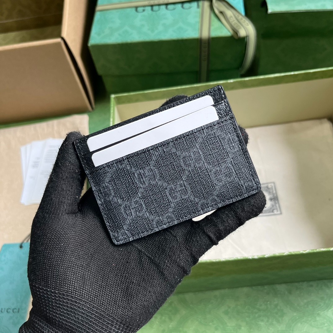 019 14123067 (11x 7cm)