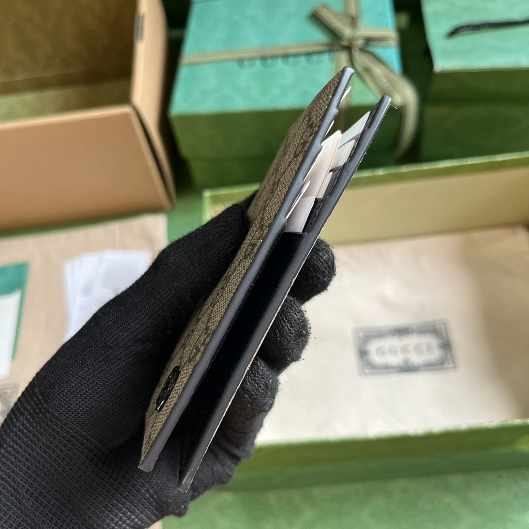 015 17123074 (12x 7.5cm)
