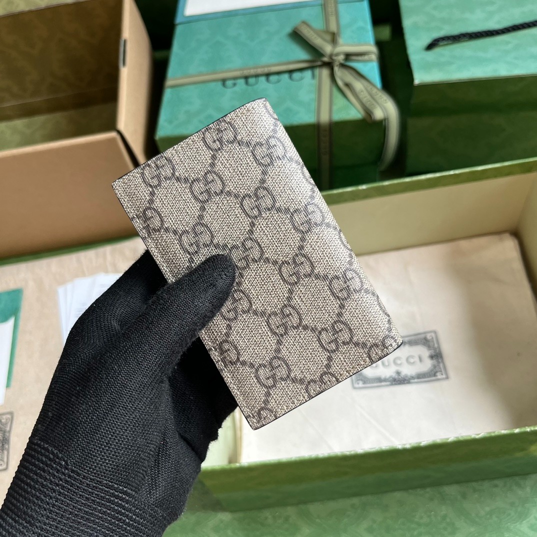 015 17123074 (12x 7.5cm)