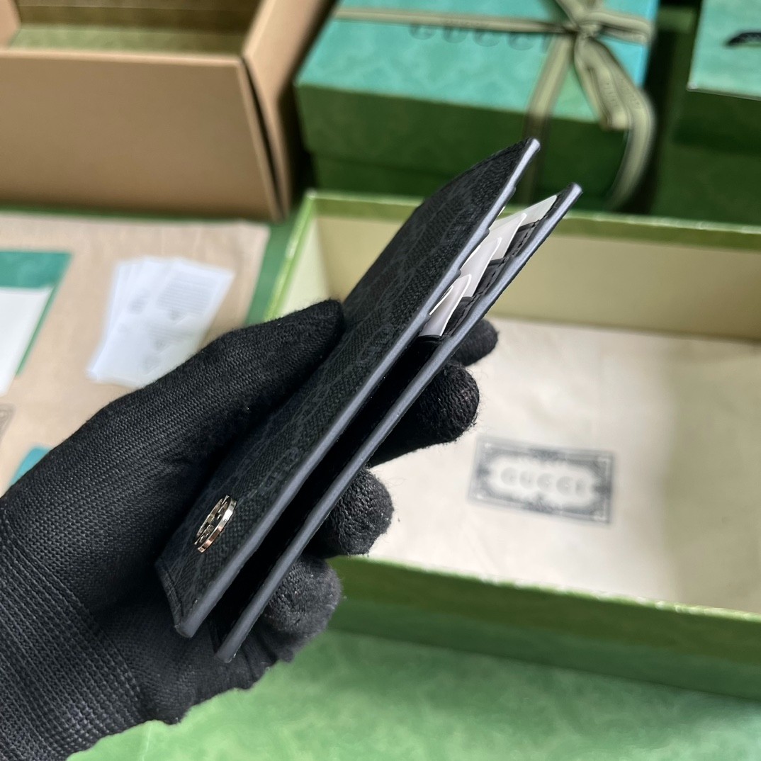 014 17123074 (12x 7.5cm)