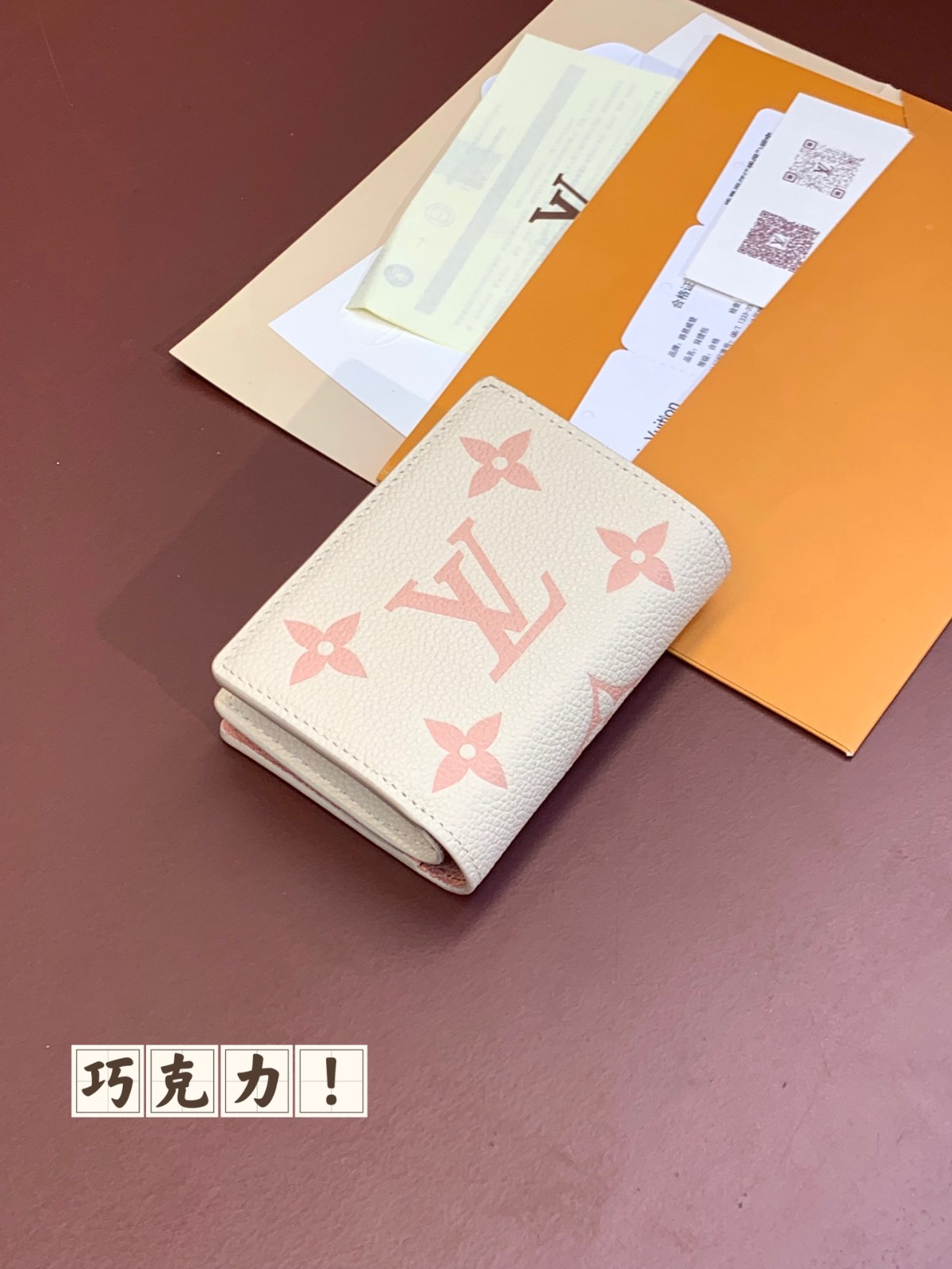 002 （11x8.5x3.5cm）