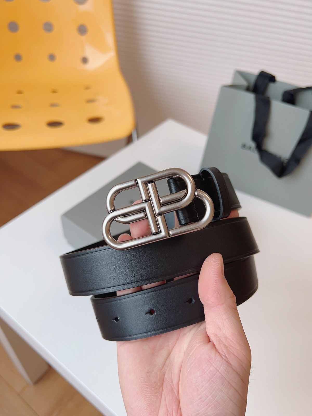 08 Balen ciaga Belt