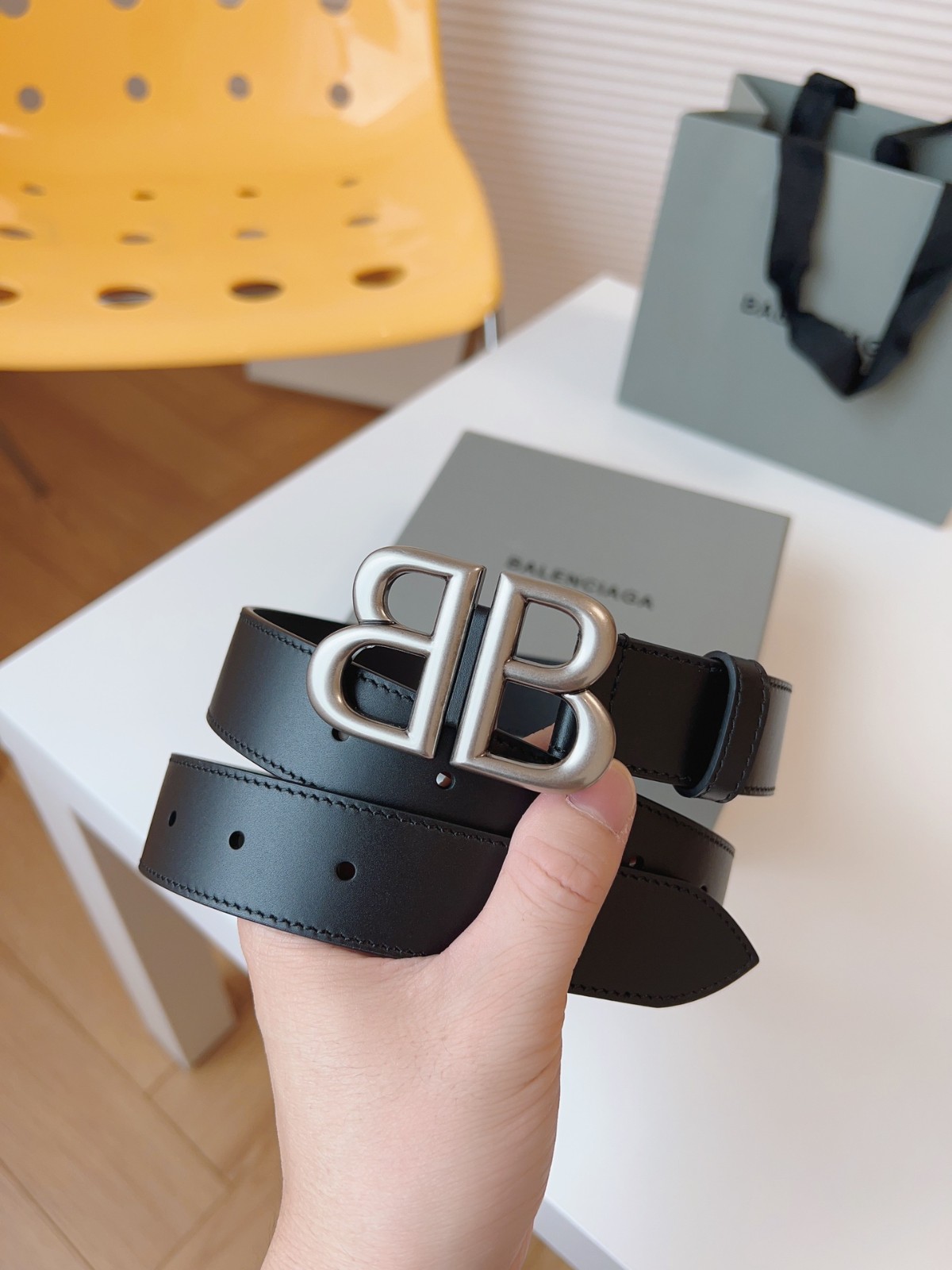08 Balen ciaga Belt