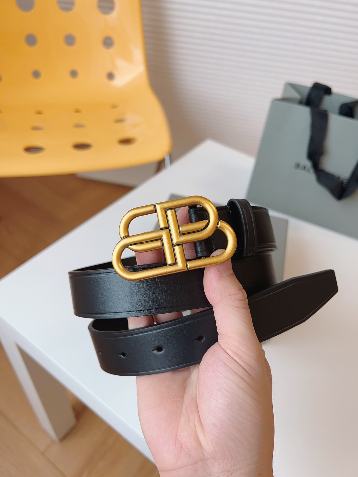 08 Balen ciaga Belt
