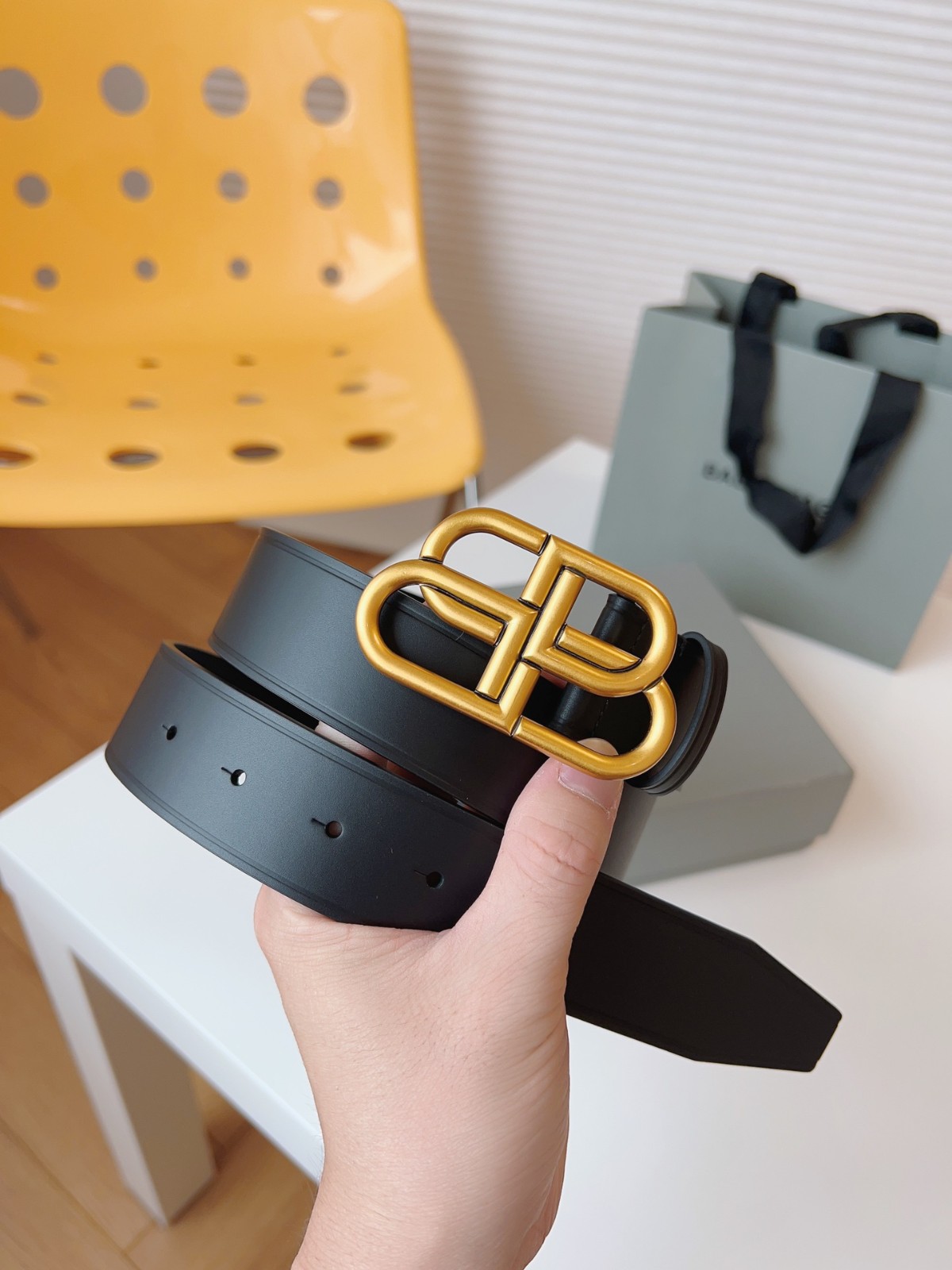08 Balen ciaga Belt