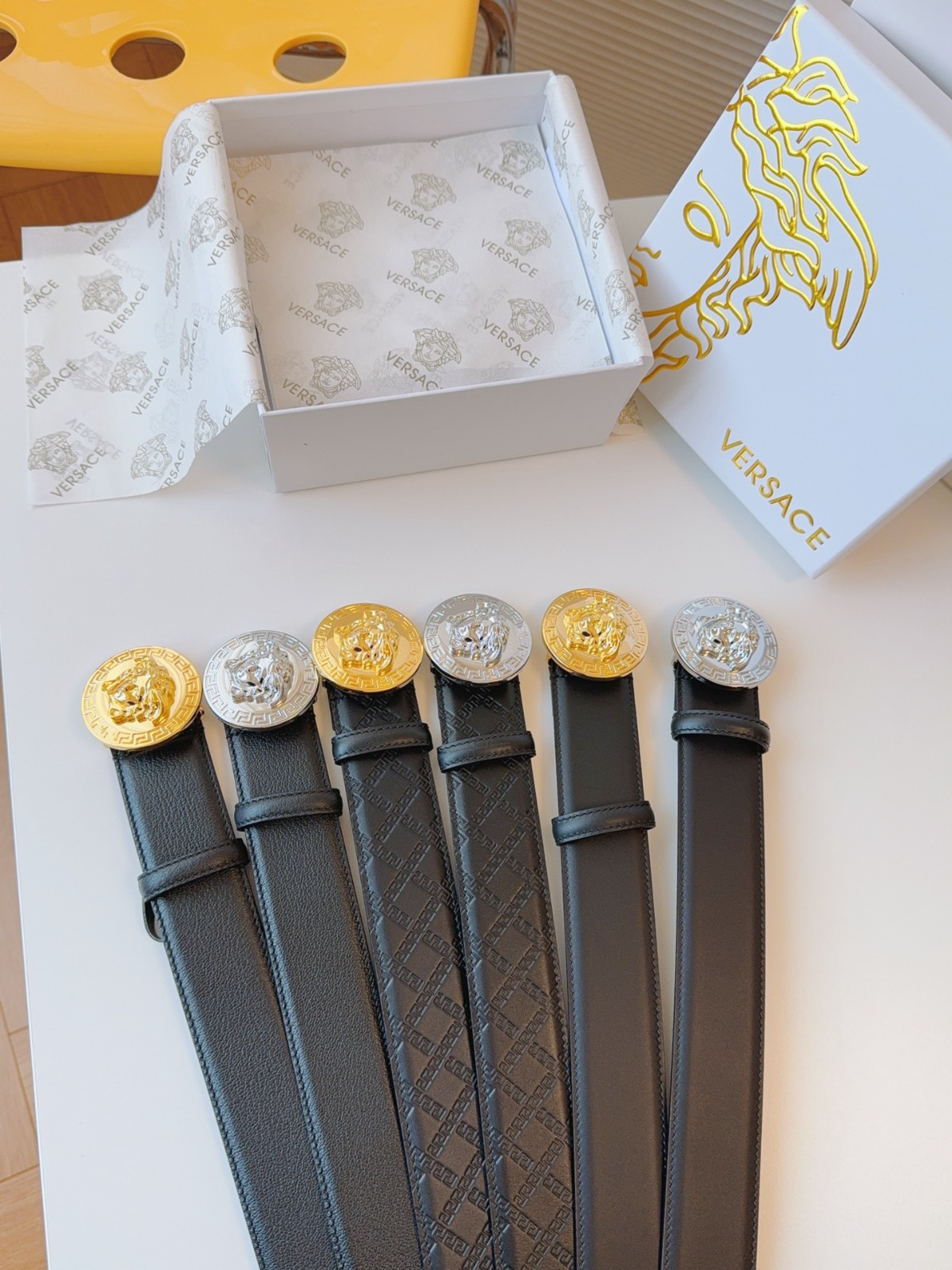 26 Ver sace Belt