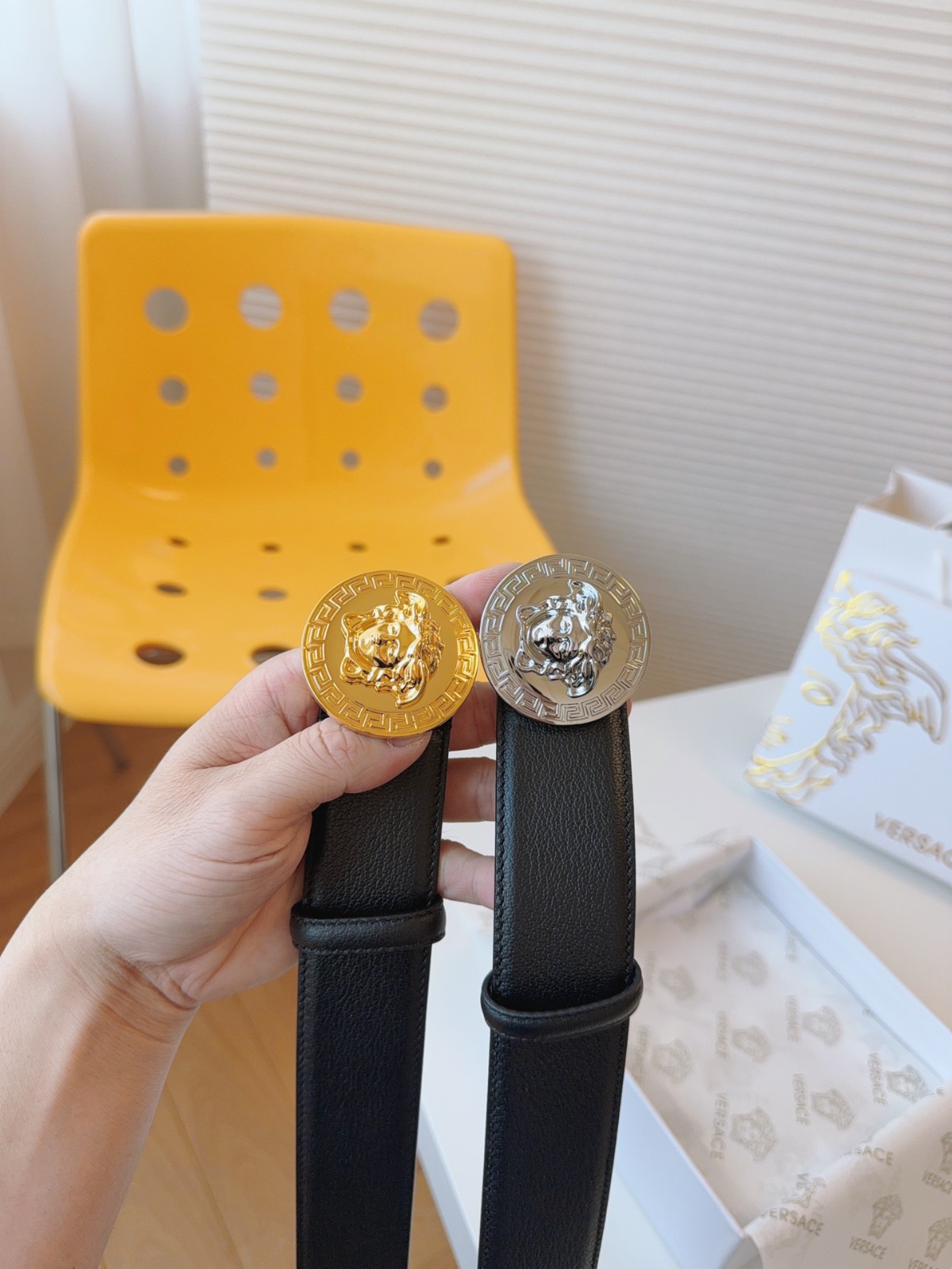 26 Ver sace Belt