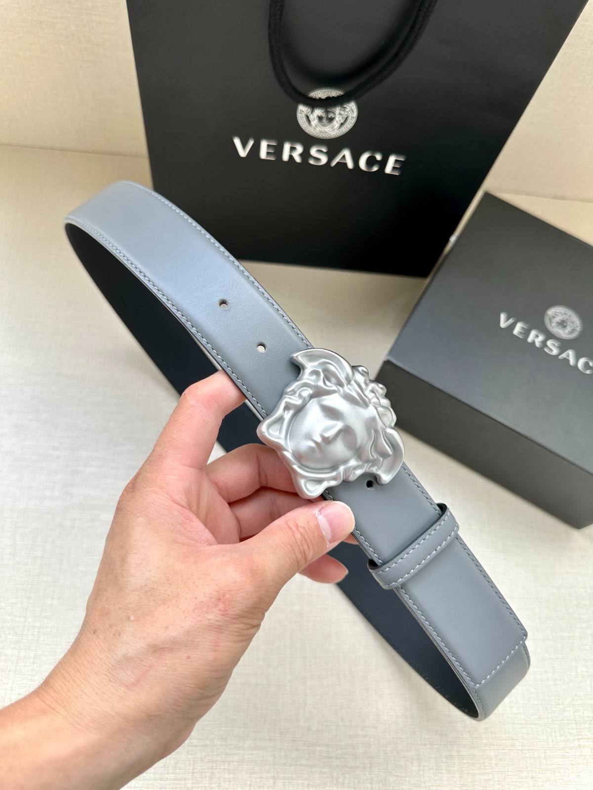 26 Ver sace Belt