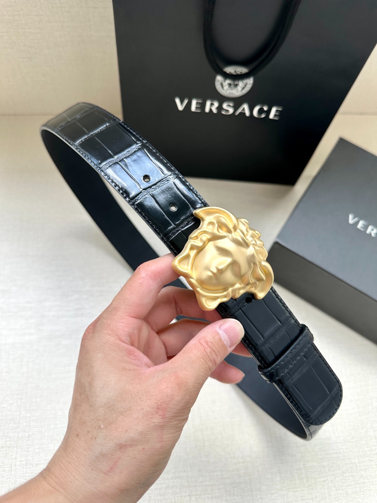 26 Ver sace Belt