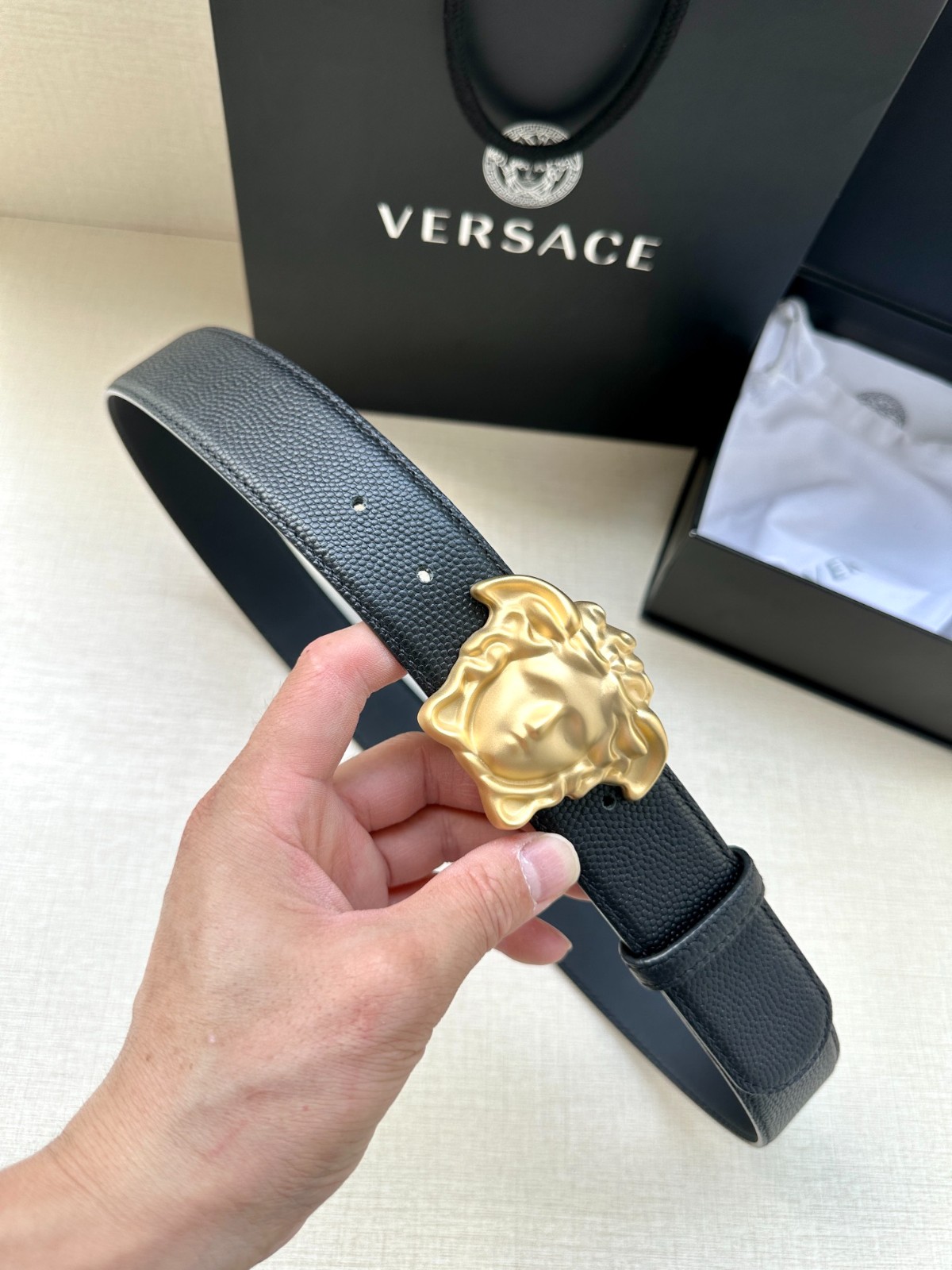 26 Ver sace Belt