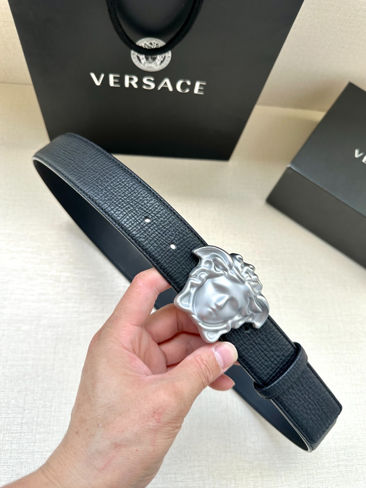 26 Ver sace Belt