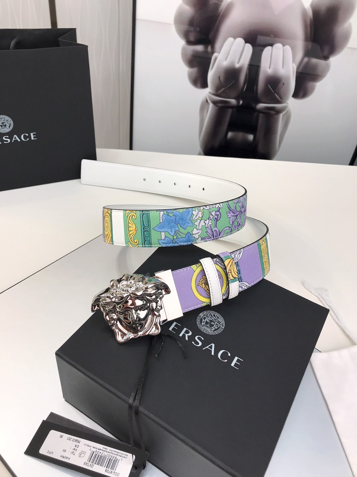 26 Ver sace Belt