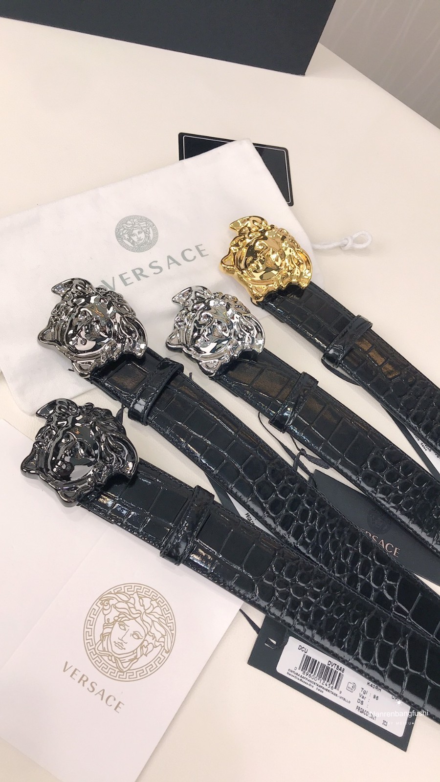 26 Ver sace Belt
